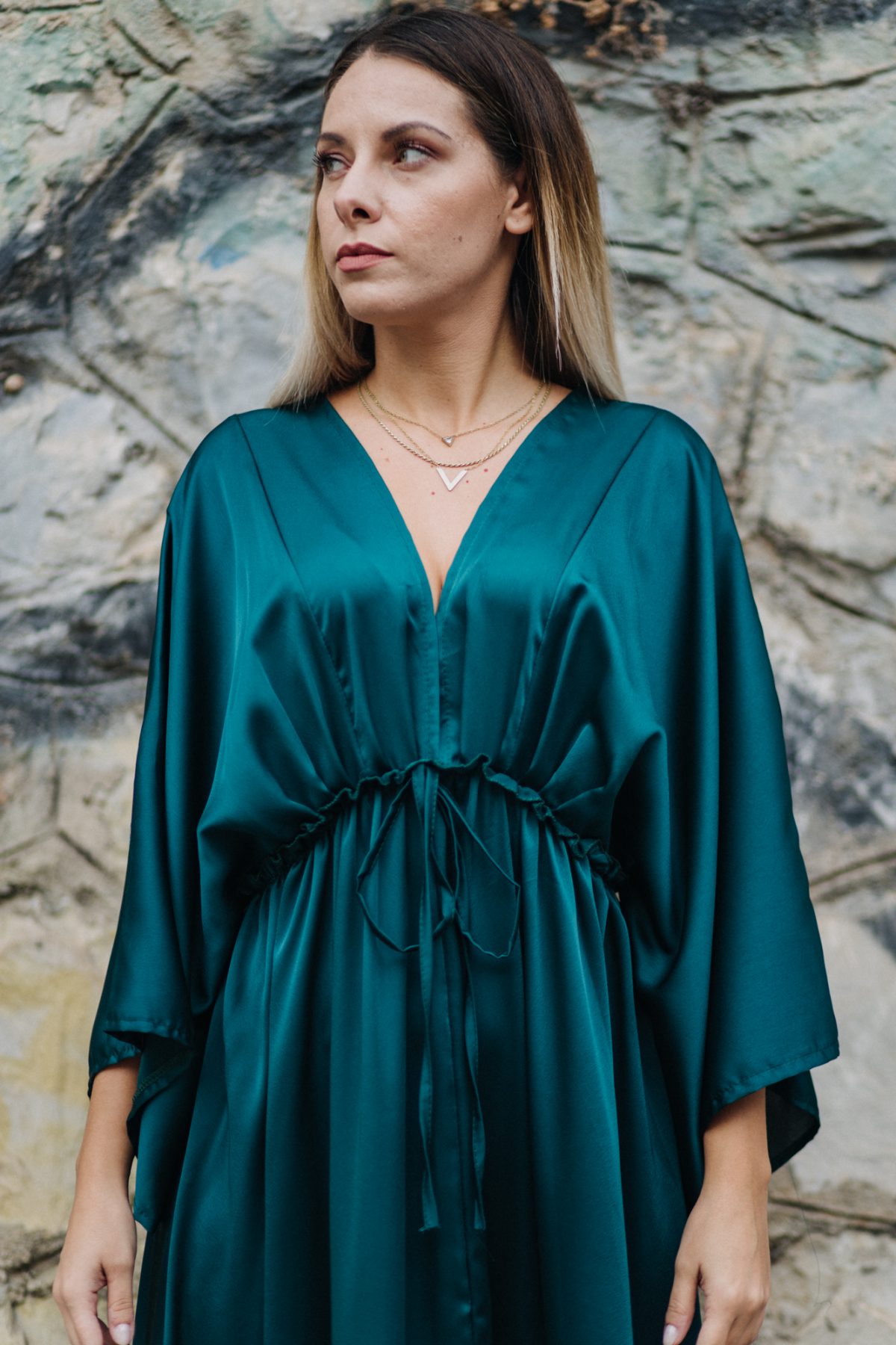 Maxi satin dress with sleeves in dark green