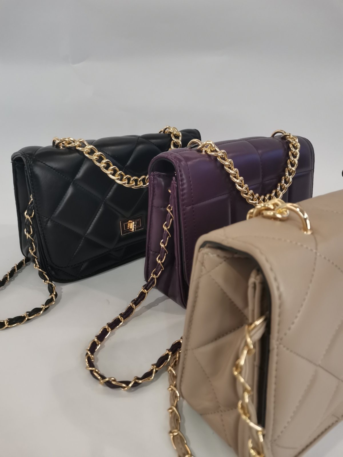 three Shoulder bags with Chain in three colors