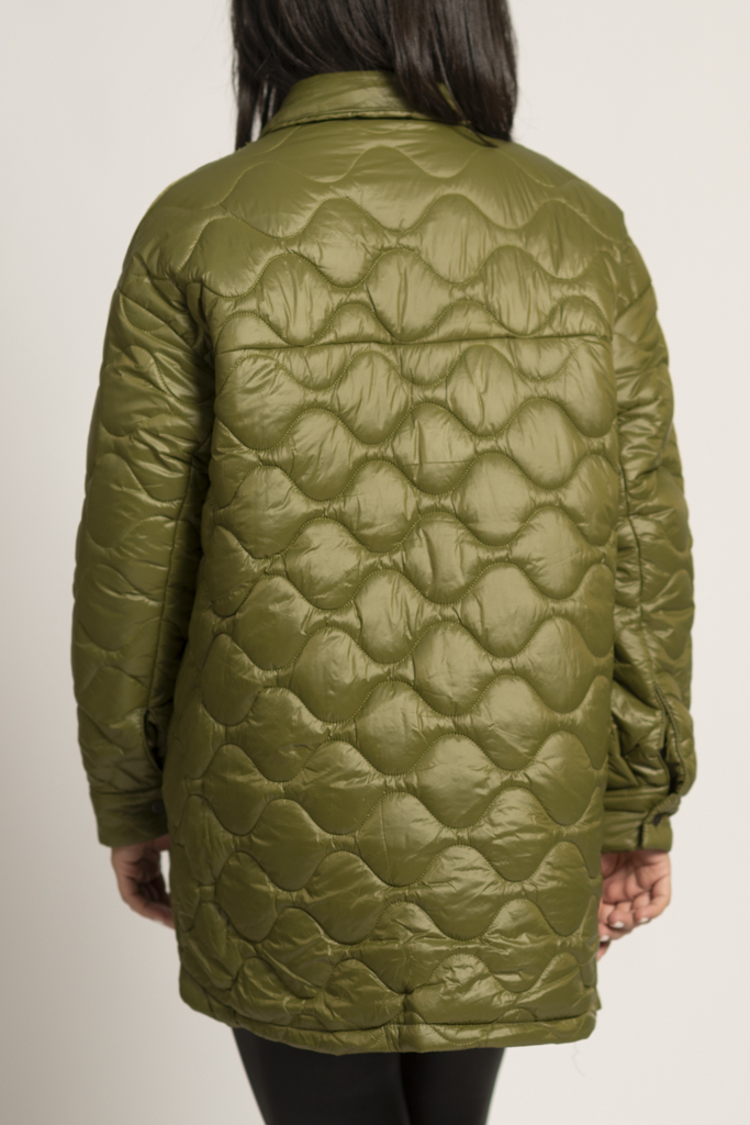 Quilted jacket with pockets in khaki
