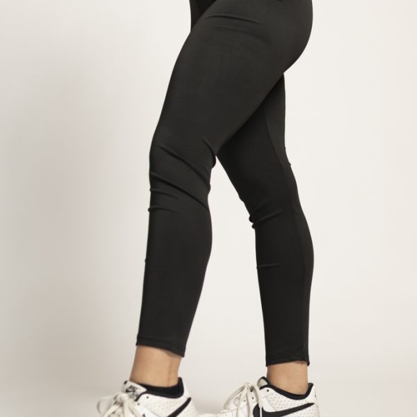 High-waisted sports tights in black