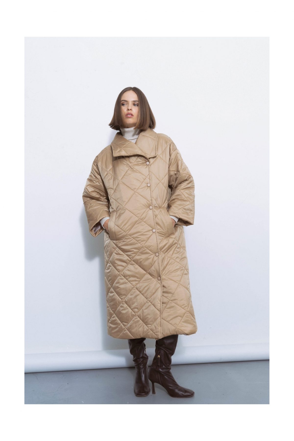 Quilted jacket in beige color