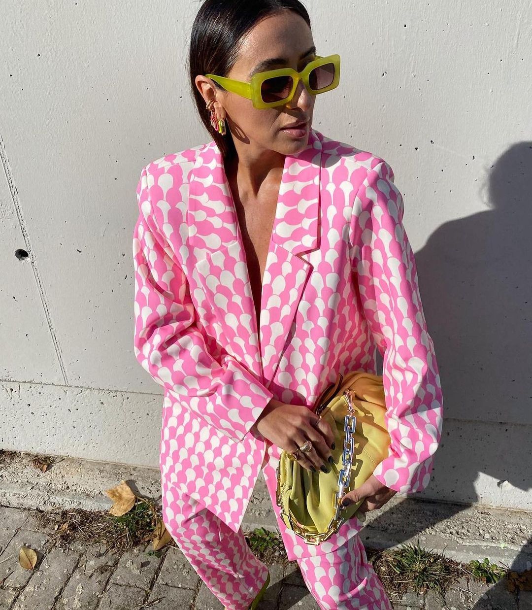 Pink-white patterned suit